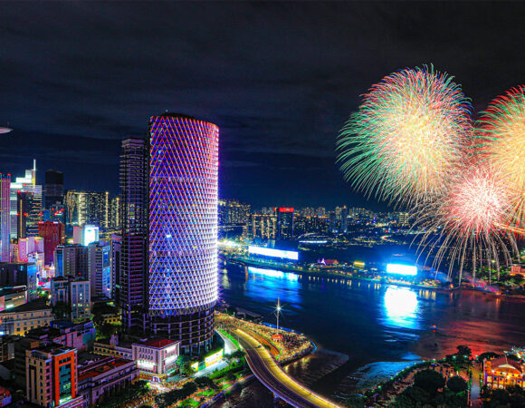 Where to watch fireworks on New Year’s Eve in Vietnam’s 3 biggest cities